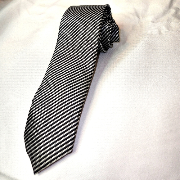 Fascino Fine Men's Tie - 007 🎬 J. Bond edition - Picture 2 of 3